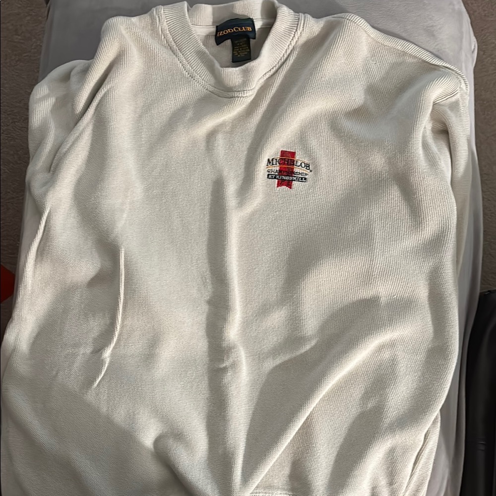 Izod Men's Cream Crewneck Sweater